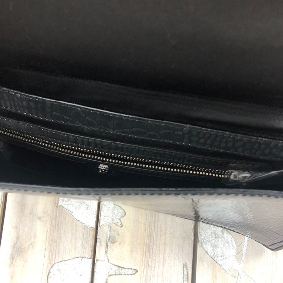 Banana Republic Lg Patent Croc Embossed Clutch - Picture 7 of 8